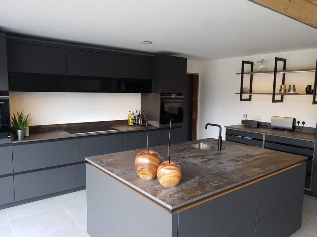 Cathedral Kitchens Dekton HR - Catemar Venezuela DEKTON