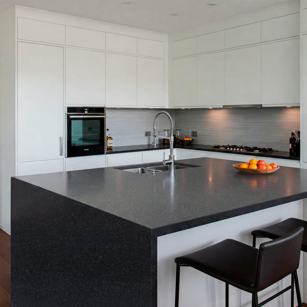 aplicacion cocina granito negro san gabriel - Catemar Venezuela Uncategorized