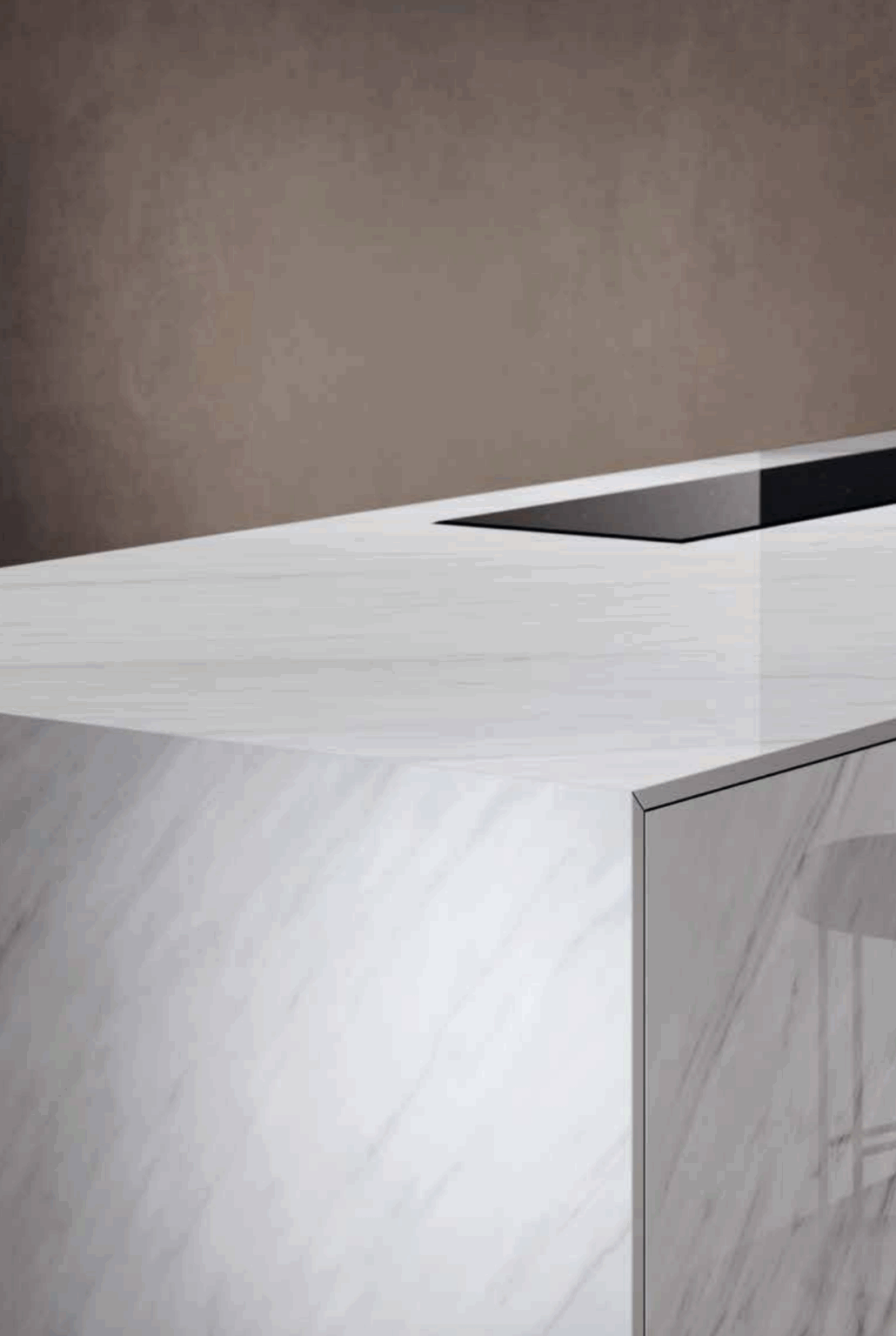 Elegance White
