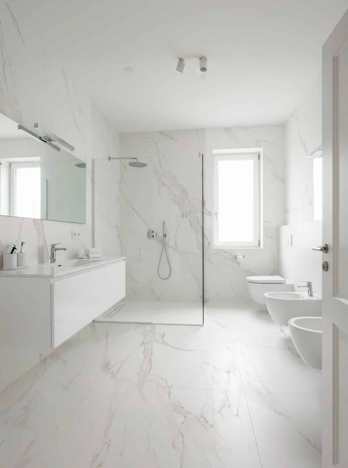 baño TERRACINA STATUARIO DELICATO