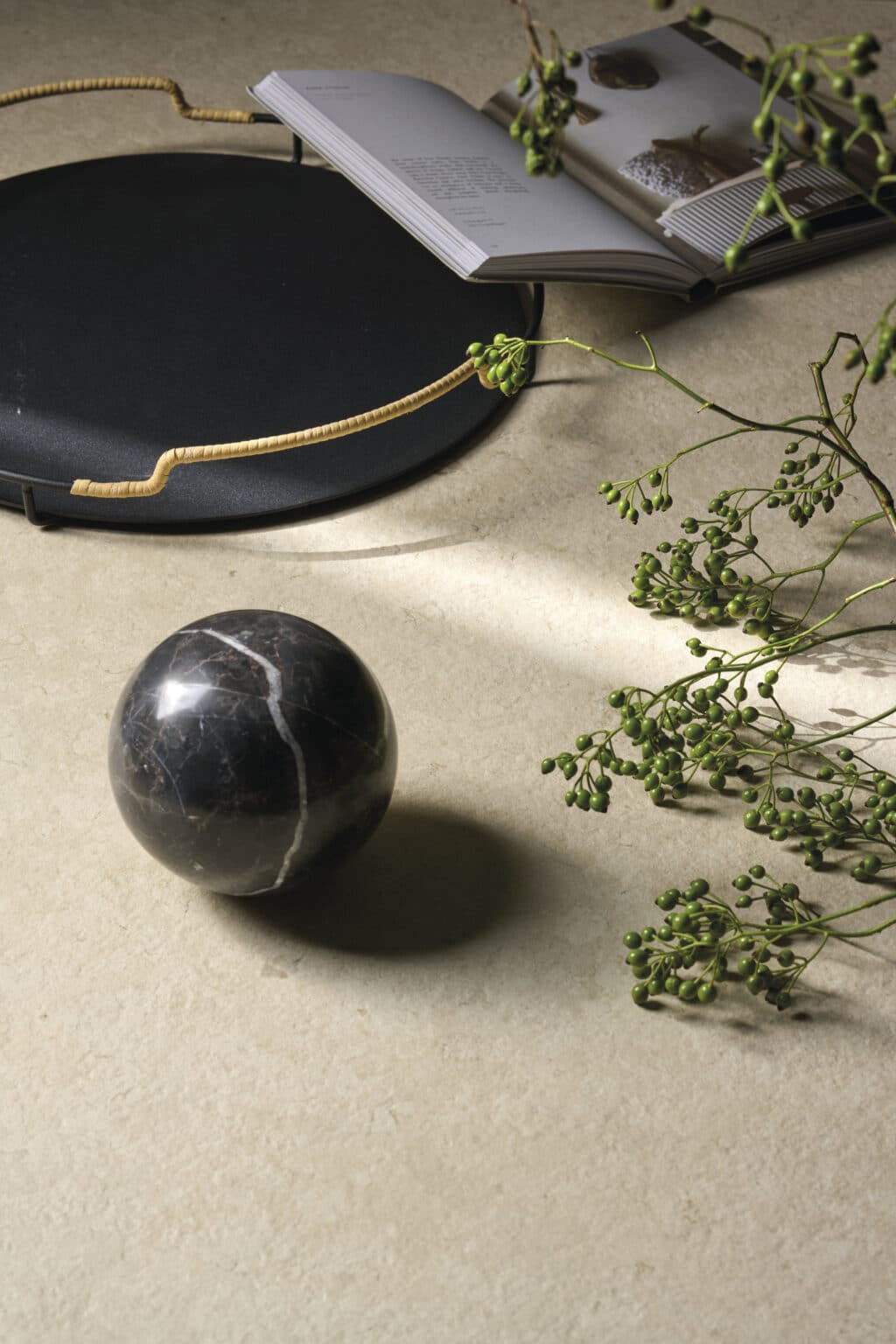 ss-ss02-luna_limestone-_-stru-320160-amb41-tray_sphere