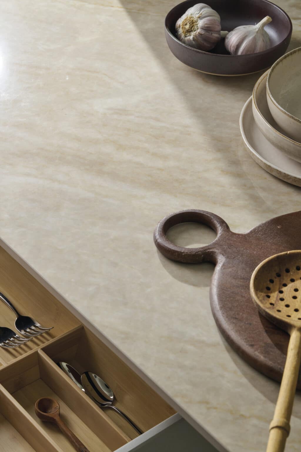 ss-ss02-taj_mahal_jatoba_brown-_-_-_-amb38_part10-kitchen