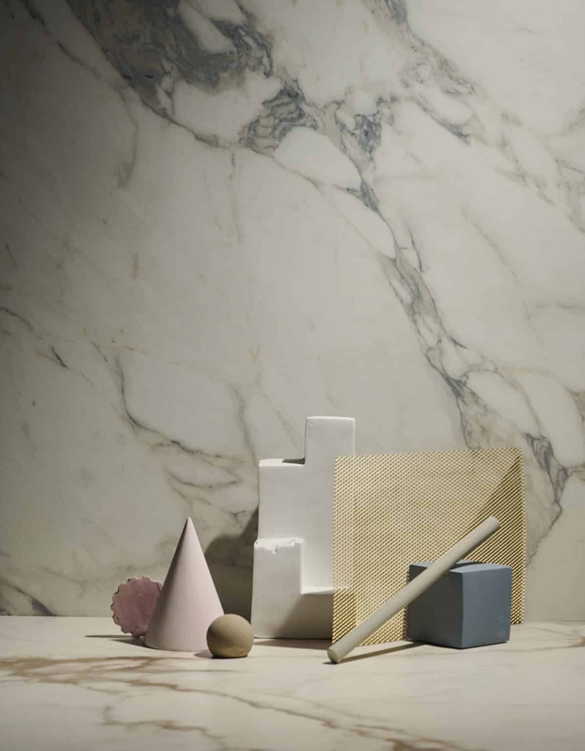ss-ss03-calacatta_macchia_vecchia_arabescato-4d-cashmere-_-amb9_part1-still_life